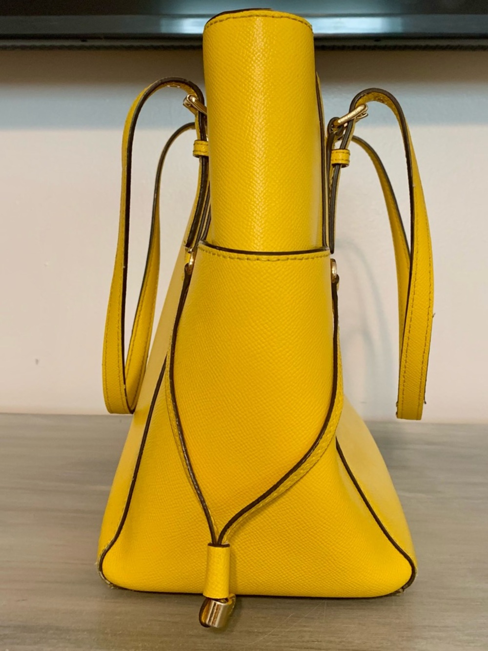 Michael Kors bag Yellow Saffiano Tote should bag large purse designer handbag - Picture 6 of 17